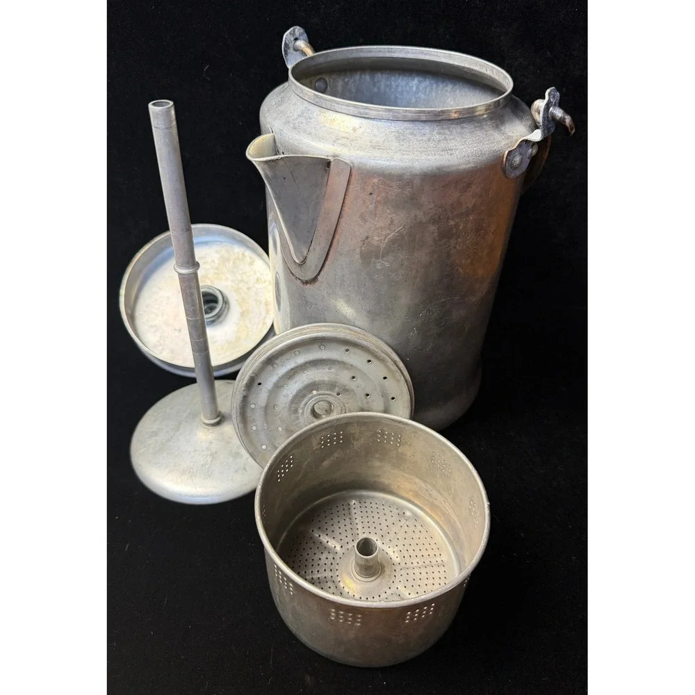 Vintage Comet Aluminum 9 Cup Coffee Percolator Camping Pot Glass Knob USA Made